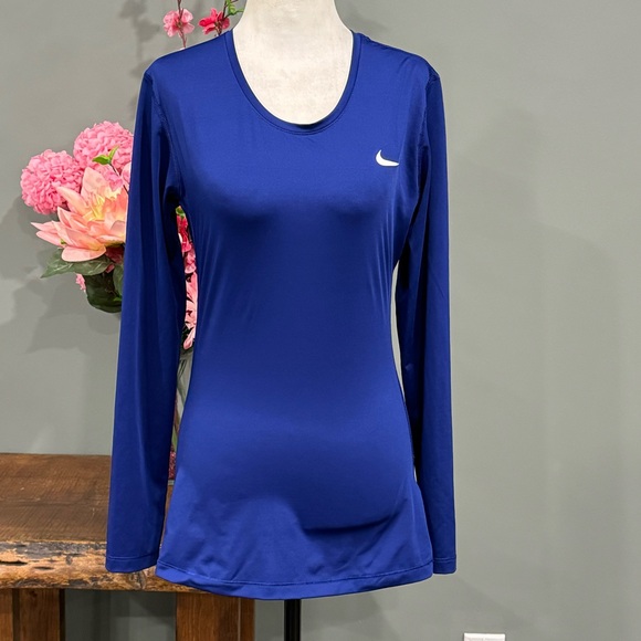 Nike Dry Fit Long Sleeve - Picture 1 of 10